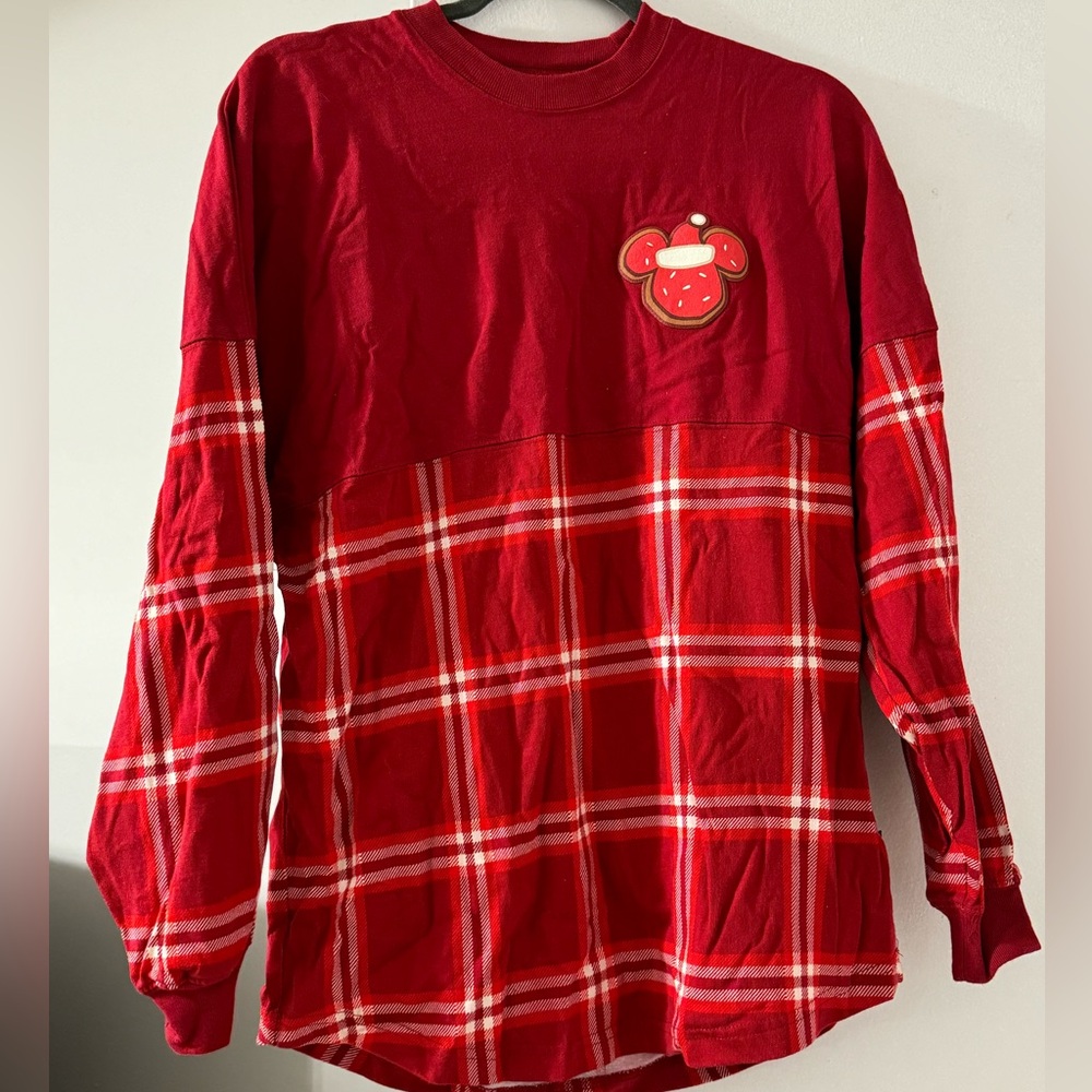 Walt Disney World Christmas Spirit Jersey Long Sleeve Shirt Size: SMALL